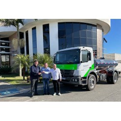 Prefeitura Municipal de Balsa Nova recebe caminhão pipa